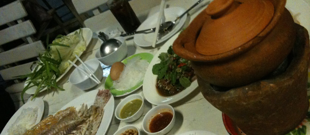 อร่อยแน่นอน สาขาลาดพร้าว ข้าง Union mall